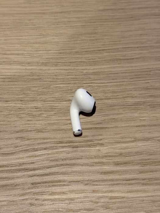 Оригинална кутийка (Case) за AirPods Pro 2 + Лява слушалка (Lightning)