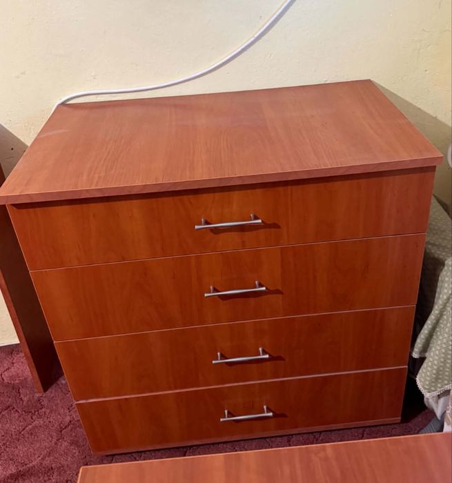 Комплект мебели - 300€