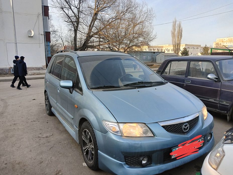 Продам Мазду Премаси