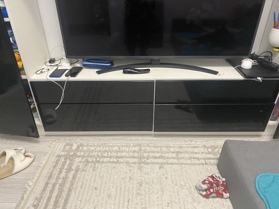 Продам шкаф под телевизор