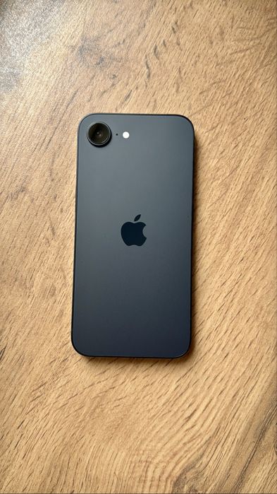 Айфон 16е / IPhone 16e