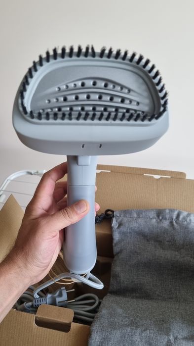 Уред за гладене с пара AEG