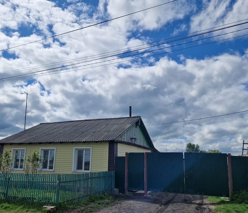 Продам   дом в с. Краснознамённое.