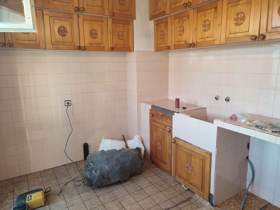 Кърти Чисти Извозва, извозване на строителни отпадъци