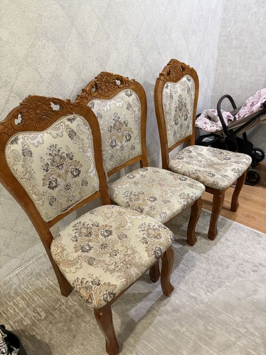 6 стульев в хорошем состоянии