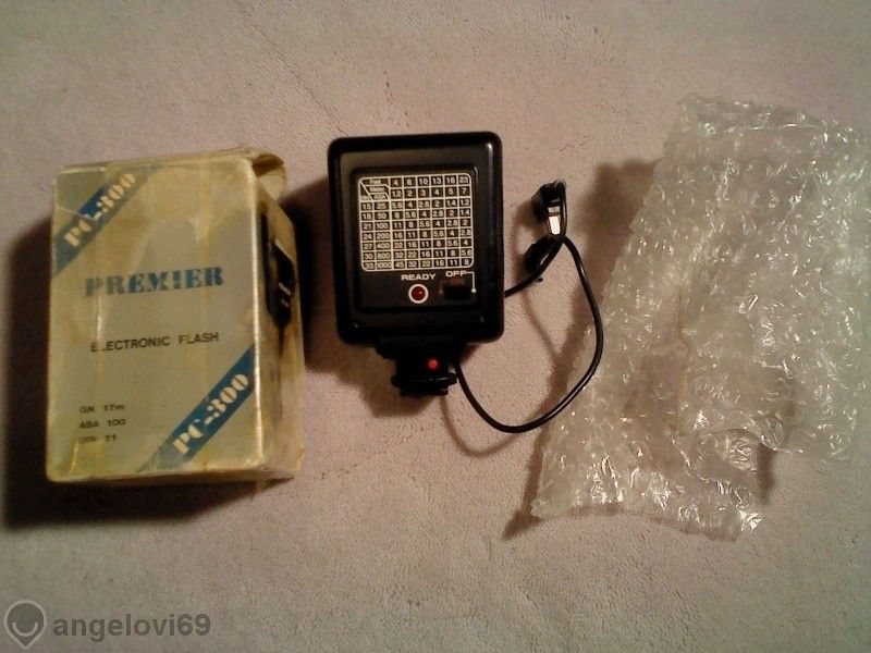 Светкавица / electronic flash Premier Pc-300 за механичен фотоапарат
