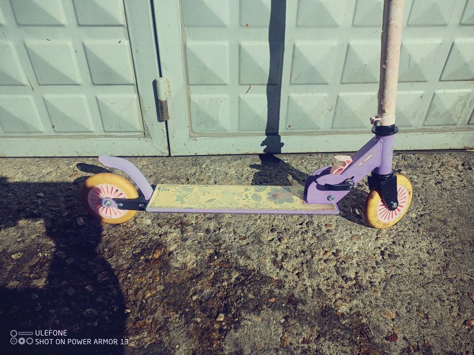 Тротинетка детска без проблеми по нея