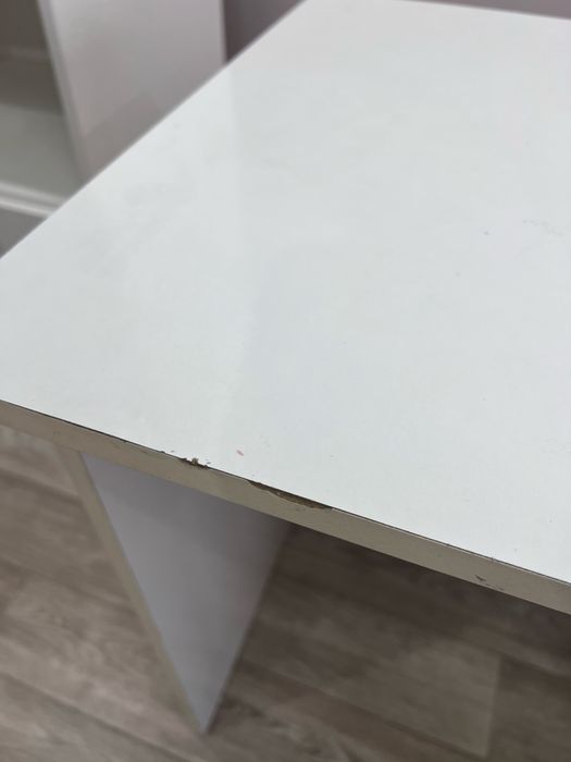 Шкаф и стол для учебы