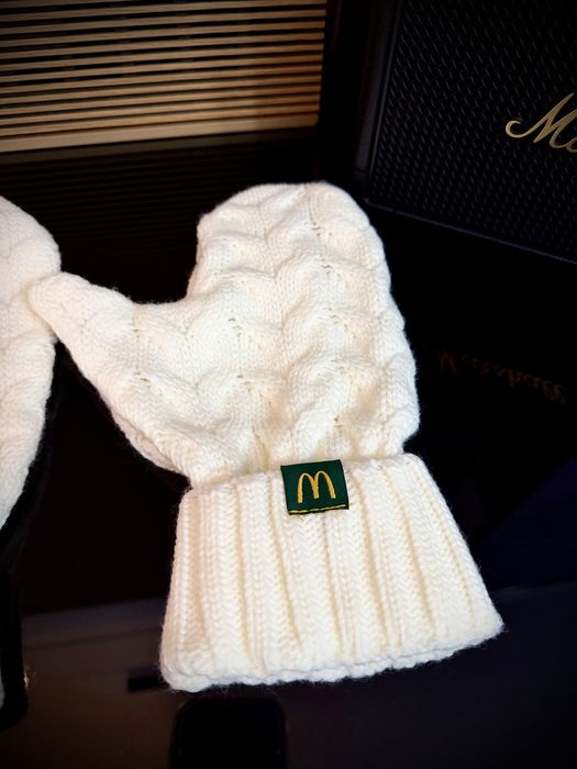 Manusi mcdonalds din lana manusi lana mcdonalds cu un deget