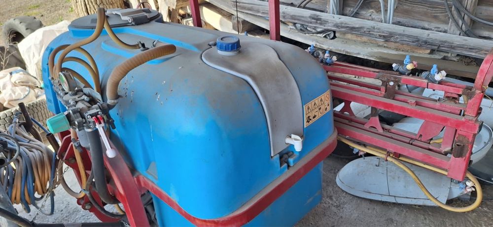 Masina erbicidat polonia 800l