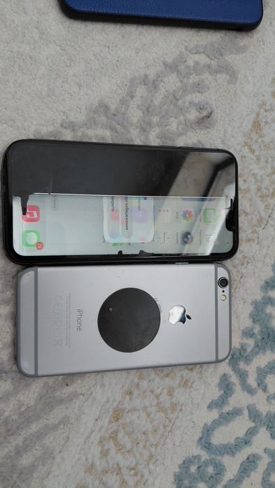 продаётся Айфон 11 оба