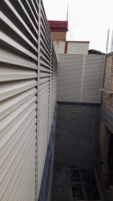 Жалюзи заборы, на разных видов.