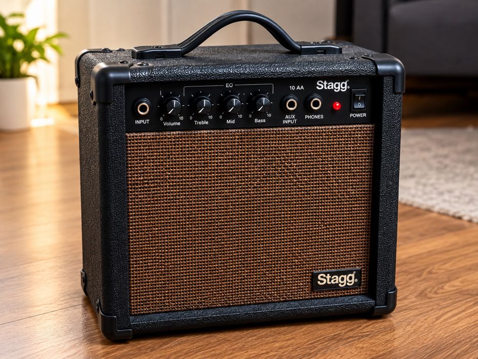 Гитарный комбоусилитель Stagg 10 AA — 10 Вт, AUX, наушники