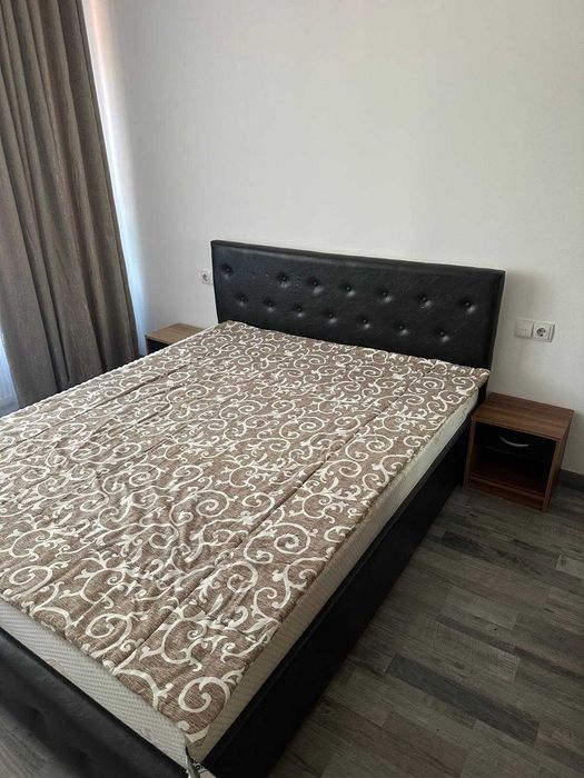 Închiriez apartament cu 3 camere în centrul Bistriței,