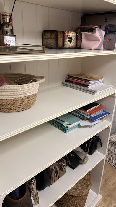 Книжный шкаф от IKEA