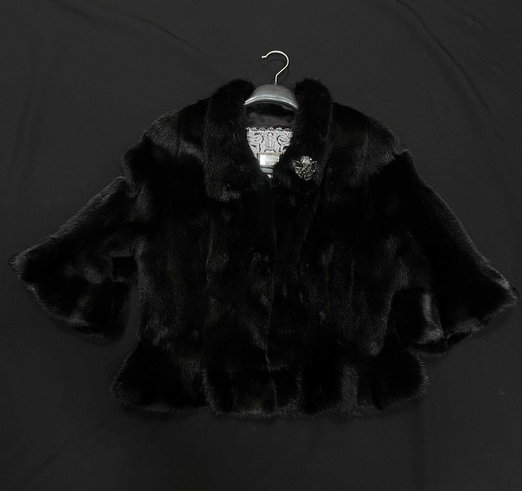 Шуба черная Carnelli