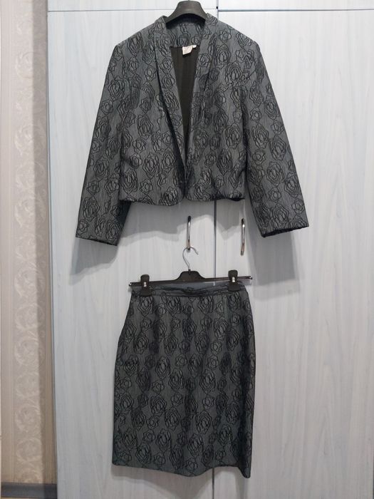 Немачкаем костюм от две части