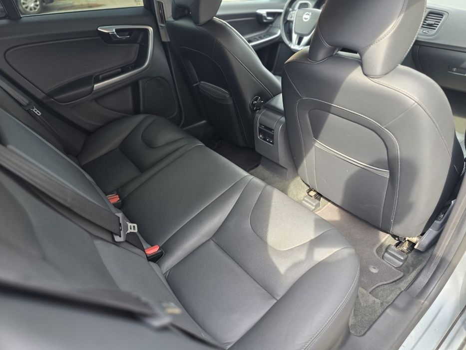Volvo v60 hibrid 2013