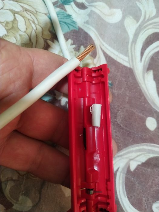 Стрипер (Зачистка) для снятия изоляции с проводов