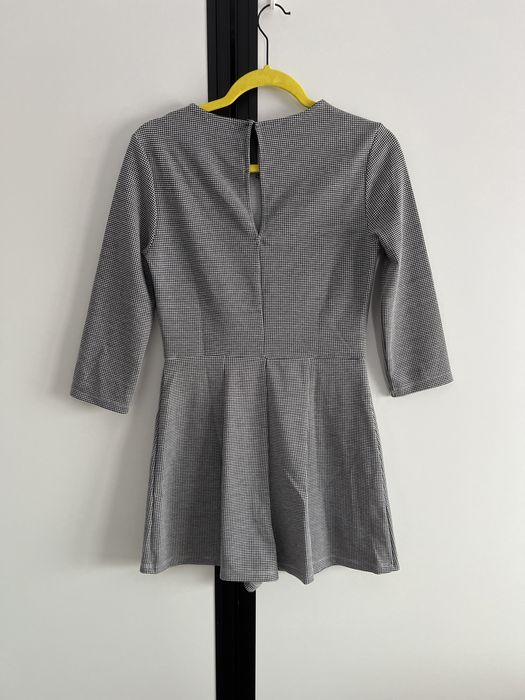 Salopeta/rochita cu pantalon Marimea S/M