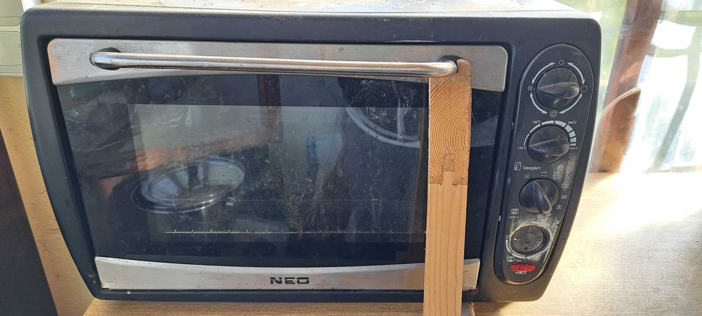 Продавам печка NEO