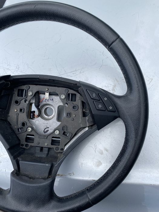 Кожен мулти волан за BMW E60