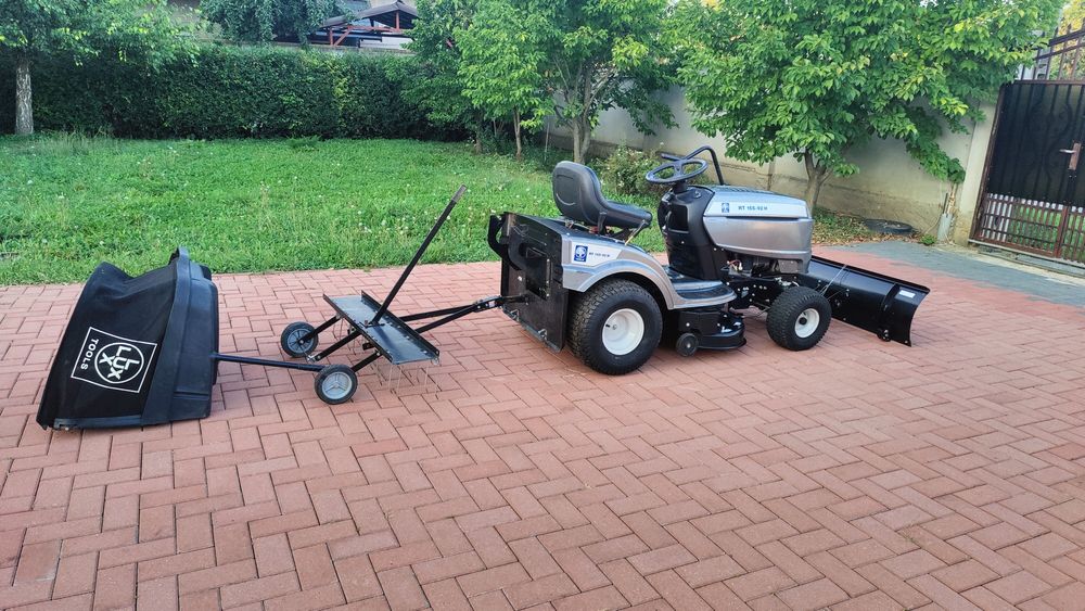 Tractoras tuns gazon 2015