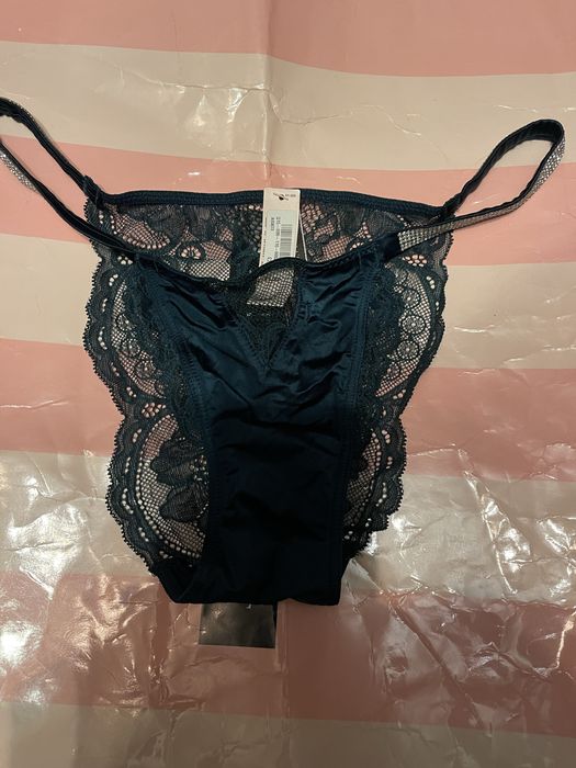 Lenjerie intima Victoria’s Secret