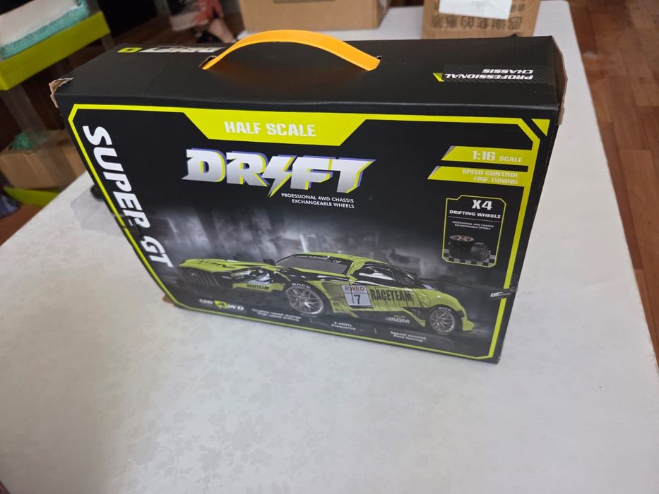 Машинка на пульте управления Мерседес