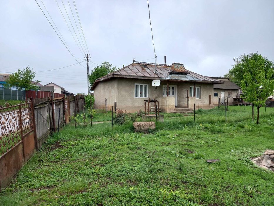 Casa si teren intravilan de vanzare