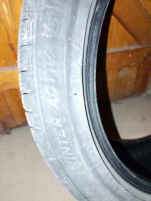 Зимни гуми   "Hankang"  245/45/18