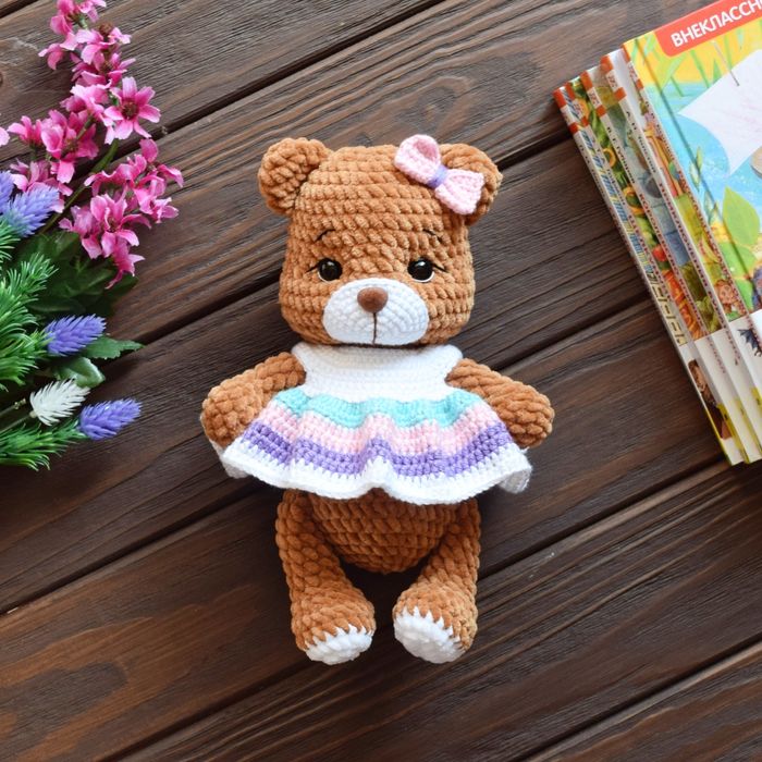 Вязаный плюшевый мишка