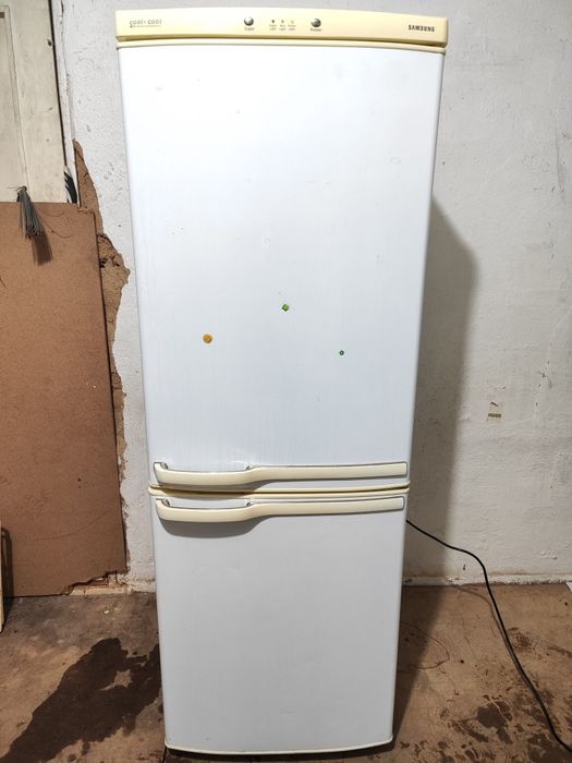 Холодильник рабочий