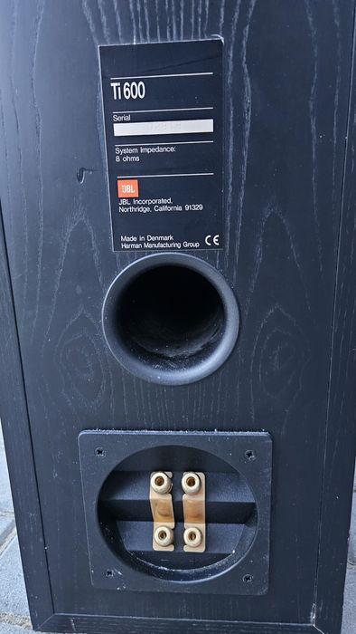 Boxe JBL Ti 600(150 wati)