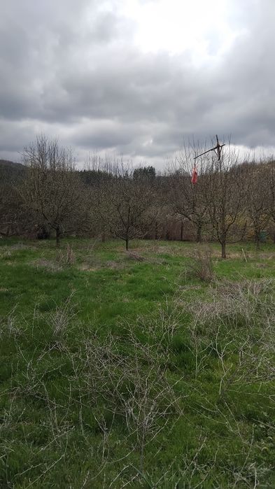 Продава къща в с.Згурово обл.Кюстендил