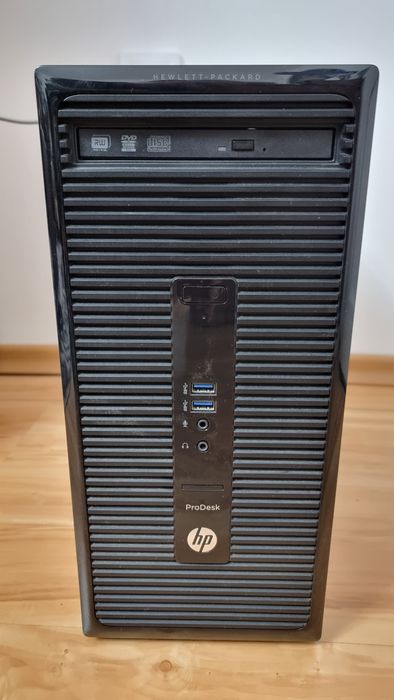 Компютър Hp с монитор Samsung