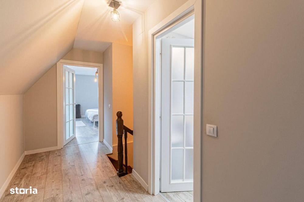 Apartament 4 camere cu cramă de 52 mp și loc de parcare-Str Lunga
