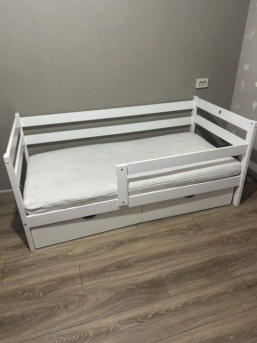 Продам детскую кровать