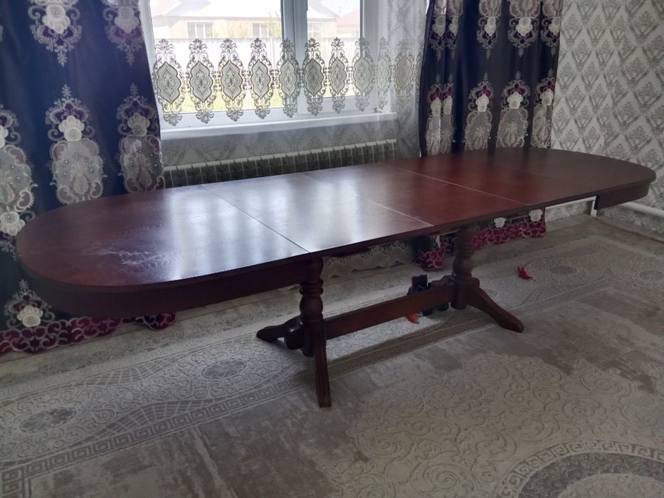 Продам хороший стол