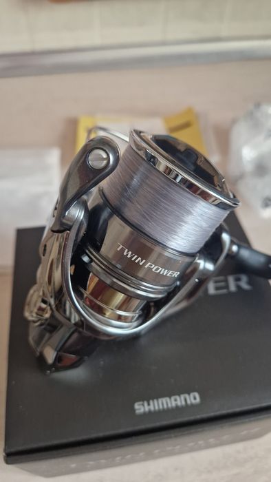 Shimano Twinpower c3000mhg