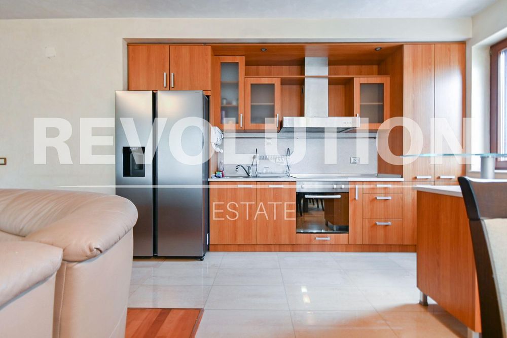 Дава се под наем Тристаен апартамент в София, Витоша - 150 кв.м за 1200 € - Снимка #4