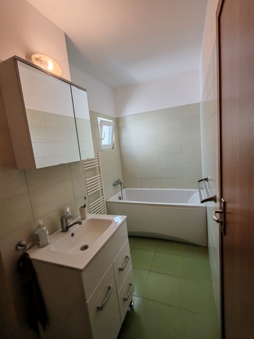 Dau în chirie apartament 4 camere, Mănăștur