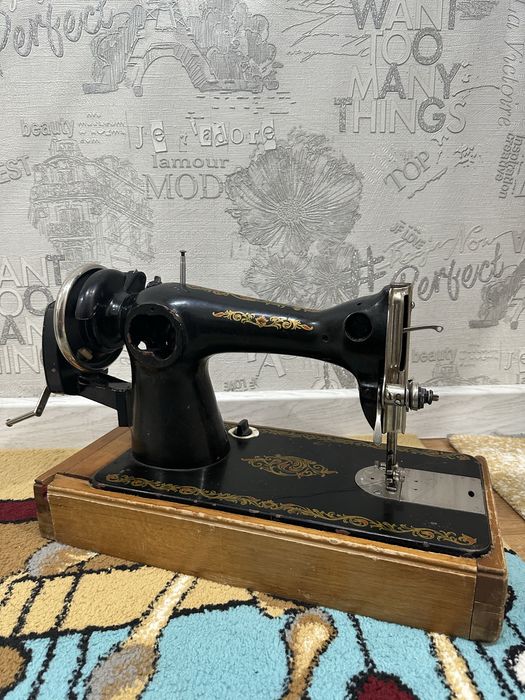 Ручная швейная машинка