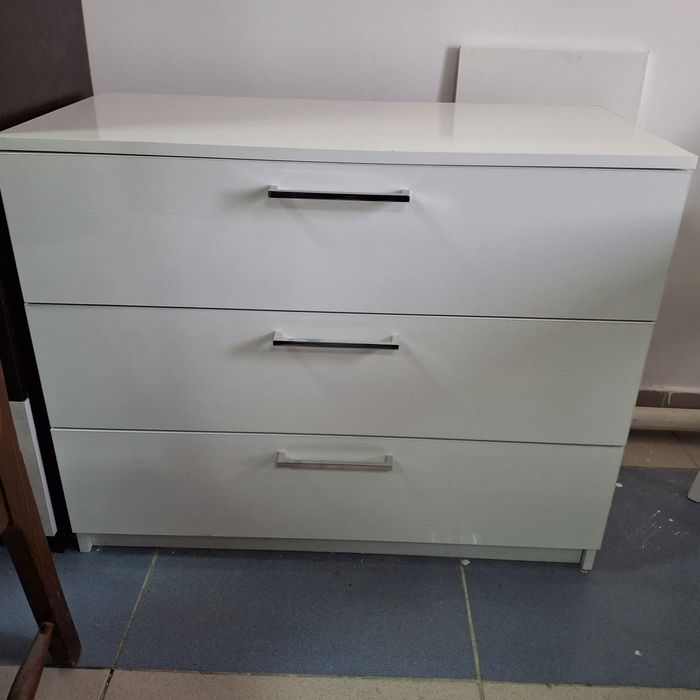 Продам комод новую