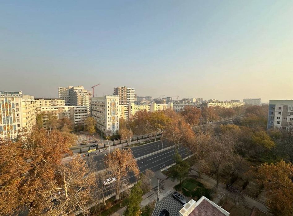 Продаётся квартира 3х комнатная коробка 114м² в ЖК в Яккасарайском р-н