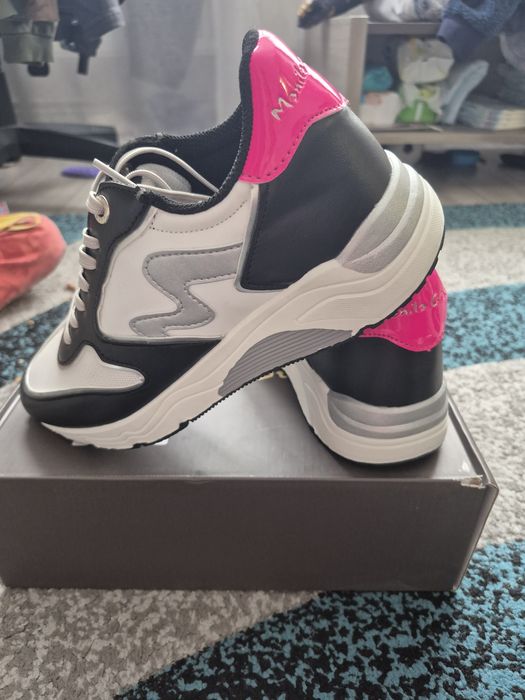 Adidași Manila Grace nr 39