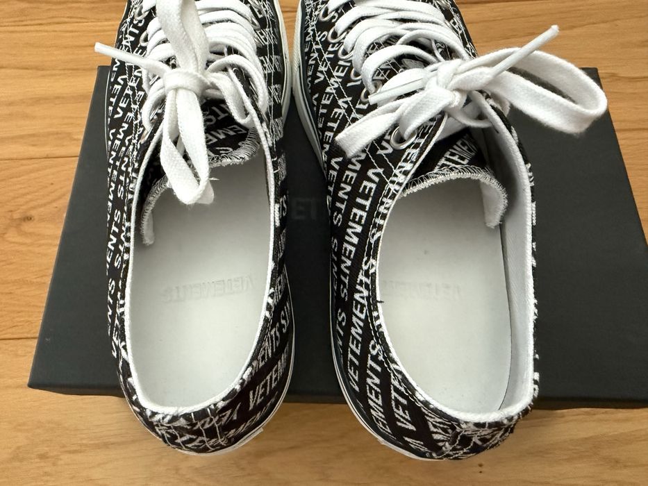 Обувки Vetements