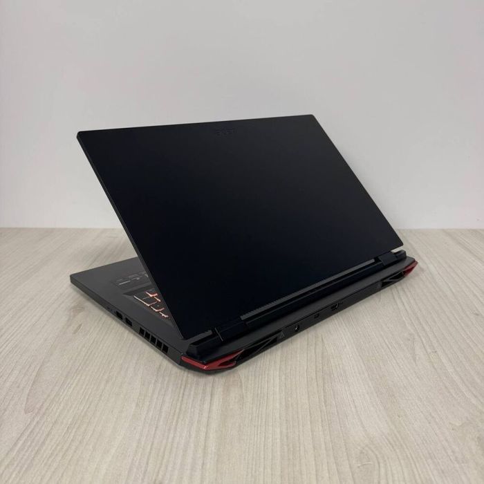 Acer nitro 5  Intel i5-12500H