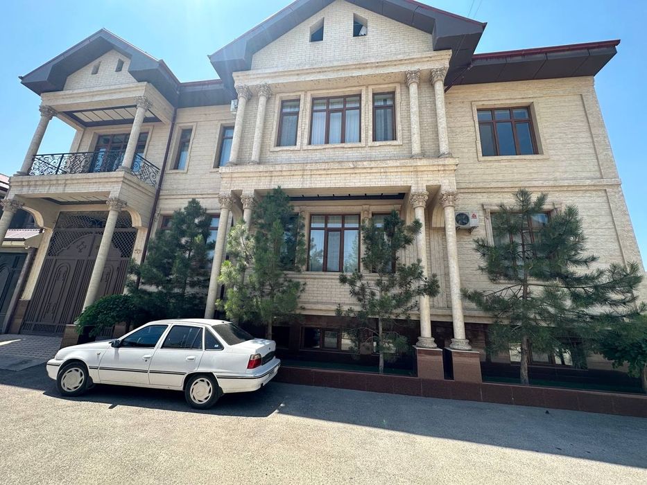 Продаётся  участок 6-соток на карасув-6 фасад 20х30 метров .