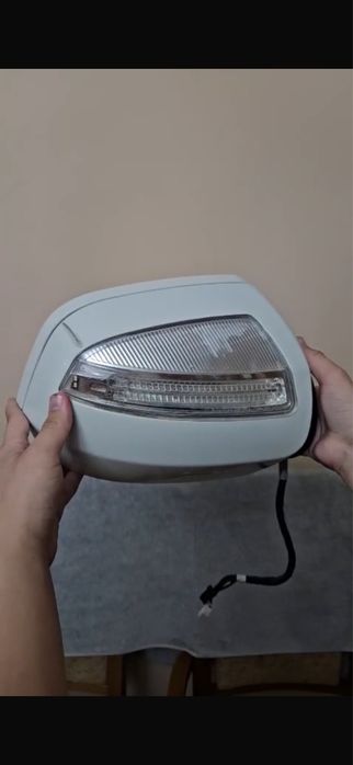 Продам правую фару мерседес